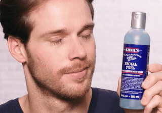 Gel de curatare energizant pentru barbati Facial Fuel Energizing Face Wash Kiehl's